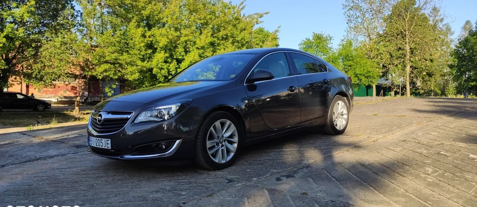 Opel Insignia cena 58000 przebieg: 117600, rok produkcji 2015 z Białystok małe 596